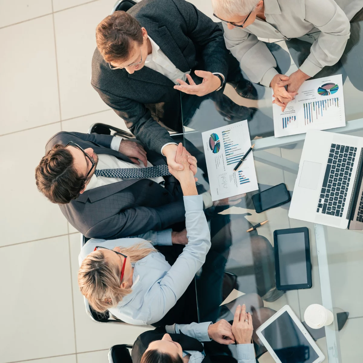 10 szybkich przepisów na zdrowe obiady do 30 min: wegańskie, bezglutenowe, lista zakupów i wartości odżywcze